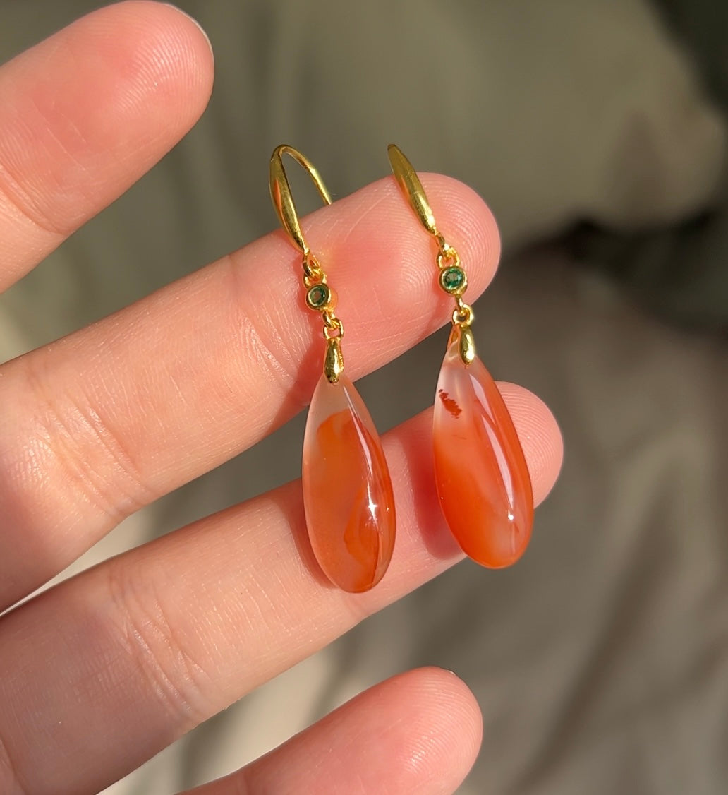 Nan Hong Agate Drop Earrings
