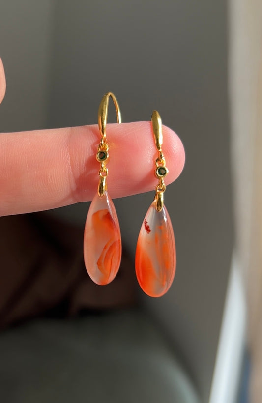 Nan Hong Agate Drop Earrings