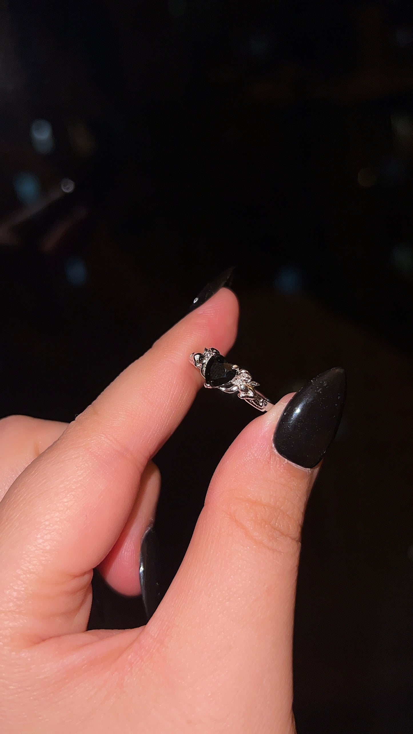 Black Spinel Heart Ring